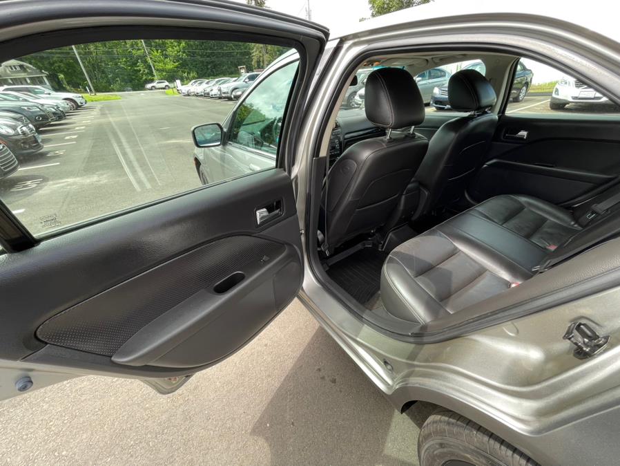 2009 Ford Fusion 4dr Sdn V6 SEL FWD, available for sale in North Branford, Connecticut | CarHavn. North Branford, Connecticut 2009 Ford Fusion 4dr Sdn V6 SEL FWD, available for sale in North Branford, Connecticut | CarHavn. North Branford, Connecticut