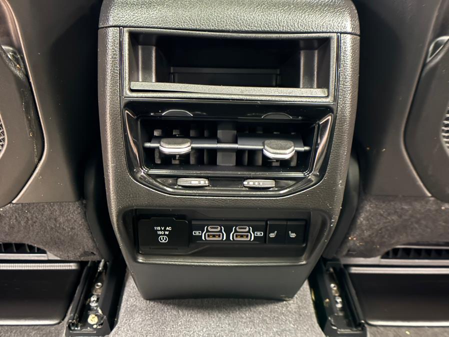 2022 Jeep Grand Cherokee Limited 4x4, available for sale in Massapequa Park, New York | Power Motors East. Massapequa Park, New York 2022 Jeep Grand Cherokee Limited 4x4, available for sale in Massapequa Park, New York | Power Motors East. Massapequa Park, New York
