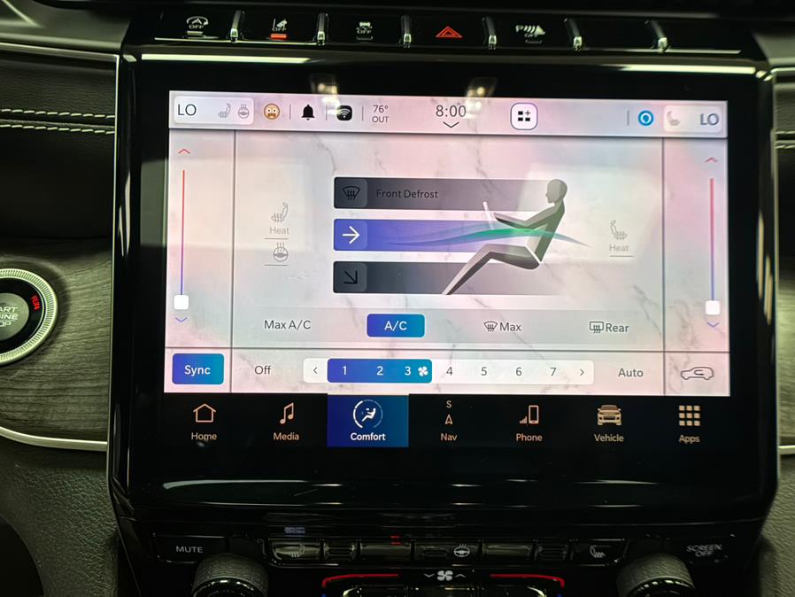 2022 Jeep Grand Cherokee Limited 4x4, available for sale in Massapequa Park, New York | Power Motors East. Massapequa Park, New York 2022 Jeep Grand Cherokee Limited 4x4, available for sale in Massapequa Park, New York | Power Motors East. Massapequa Park, New York