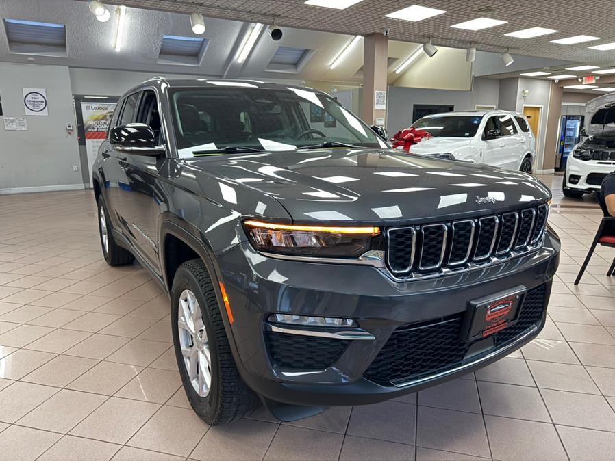 2022 Jeep Grand Cherokee Limited 4x4, available for sale in Massapequa Park, New York | Power Motors East. Massapequa Park, New York 2022 Jeep Grand Cherokee Limited 4x4, available for sale in Massapequa Park, New York | Power Motors East. Massapequa Park, New York