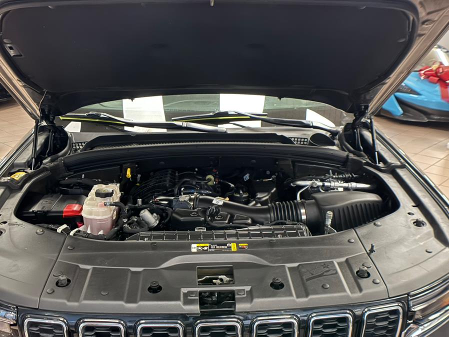 2022 Jeep Grand Cherokee Limited 4x4, available for sale in Massapequa Park, New York | Power Motors East. Massapequa Park, New York 2022 Jeep Grand Cherokee Limited 4x4, available for sale in Massapequa Park, New York | Power Motors East. Massapequa Park, New York