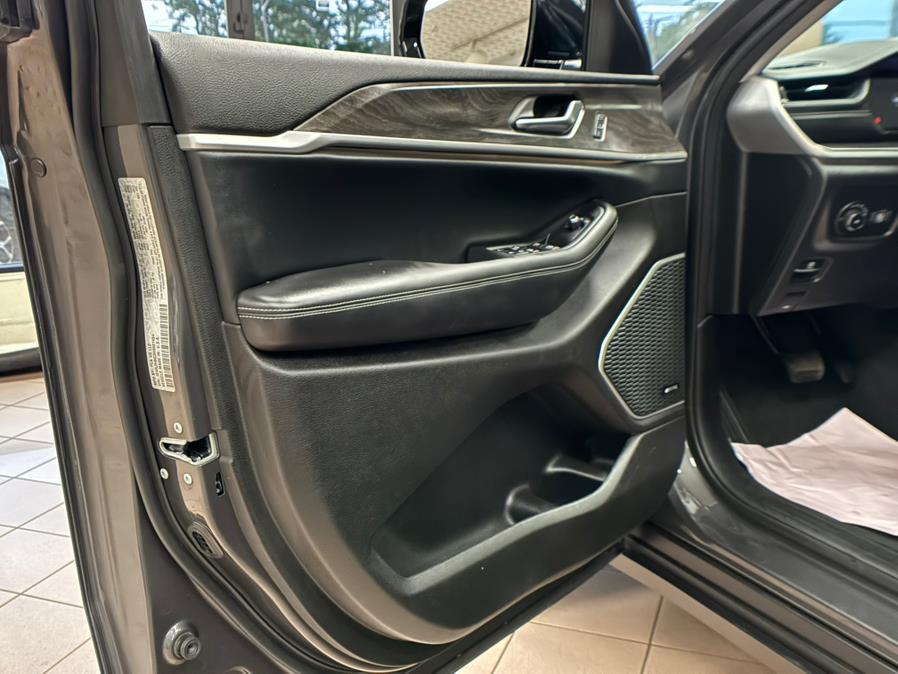 2022 Jeep Grand Cherokee Limited 4x4, available for sale in Massapequa Park, New York | Power Motors East. Massapequa Park, New York 2022 Jeep Grand Cherokee Limited 4x4, available for sale in Massapequa Park, New York | Power Motors East. Massapequa Park, New York