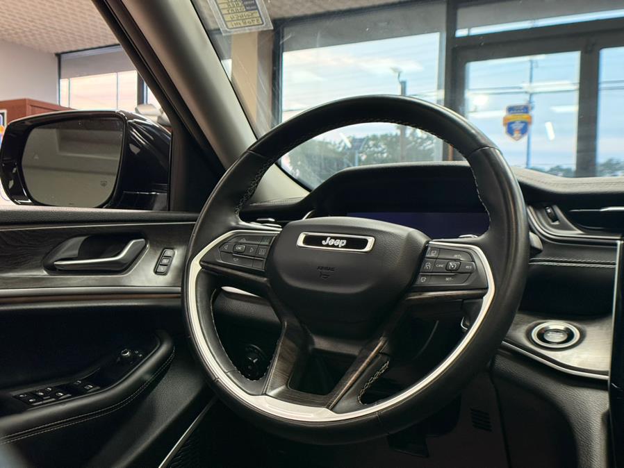 2022 Jeep Grand Cherokee Limited 4x4, available for sale in Massapequa Park, New York | Power Motors East. Massapequa Park, New York 2022 Jeep Grand Cherokee Limited 4x4, available for sale in Massapequa Park, New York | Power Motors East. Massapequa Park, New York