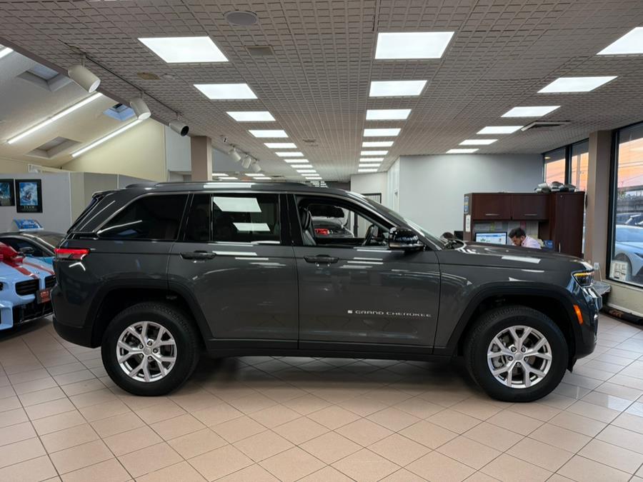 2022 Jeep Grand Cherokee Limited 4x4, available for sale in Massapequa Park, New York | Power Motors East. Massapequa Park, New York 2022 Jeep Grand Cherokee Limited 4x4, available for sale in Massapequa Park, New York | Power Motors East. Massapequa Park, New York