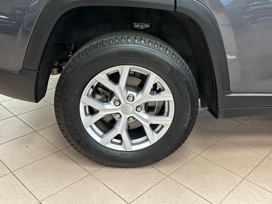 2022 Jeep Grand Cherokee Limited 4x4, available for sale in Massapequa Park, New York | Power Motors East. Massapequa Park, New York 2022 Jeep Grand Cherokee Limited 4x4, available for sale in Massapequa Park, New York | Power Motors East. Massapequa Park, New York