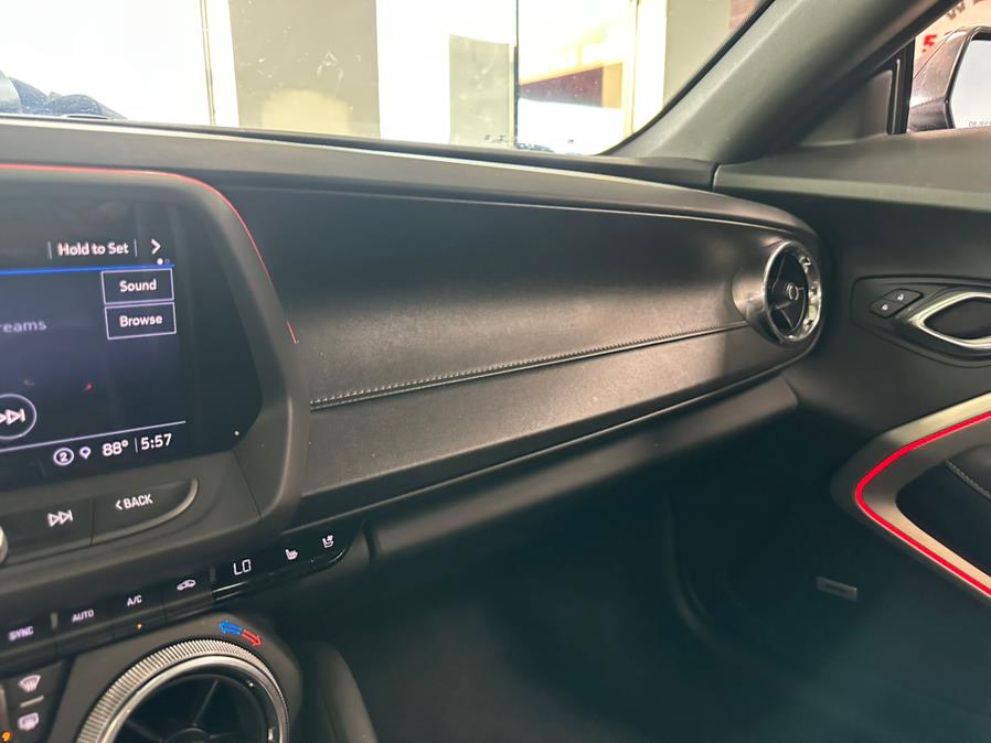 2021 Chevrolet Camaro 2dr Cpe 2SS, available for sale in Inwood, New York | 5 Towns Drive. Inwood, New York 2021 Chevrolet Camaro 2dr Cpe 2SS, available for sale in Inwood, New York | 5 Towns Drive. Inwood, New York