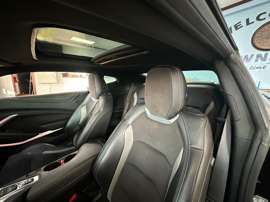2021 Chevrolet Camaro 2dr Cpe 2SS, available for sale in Inwood, New York | 5 Towns Drive. Inwood, New York 2021 Chevrolet Camaro 2dr Cpe 2SS, available for sale in Inwood, New York | 5 Towns Drive. Inwood, New York