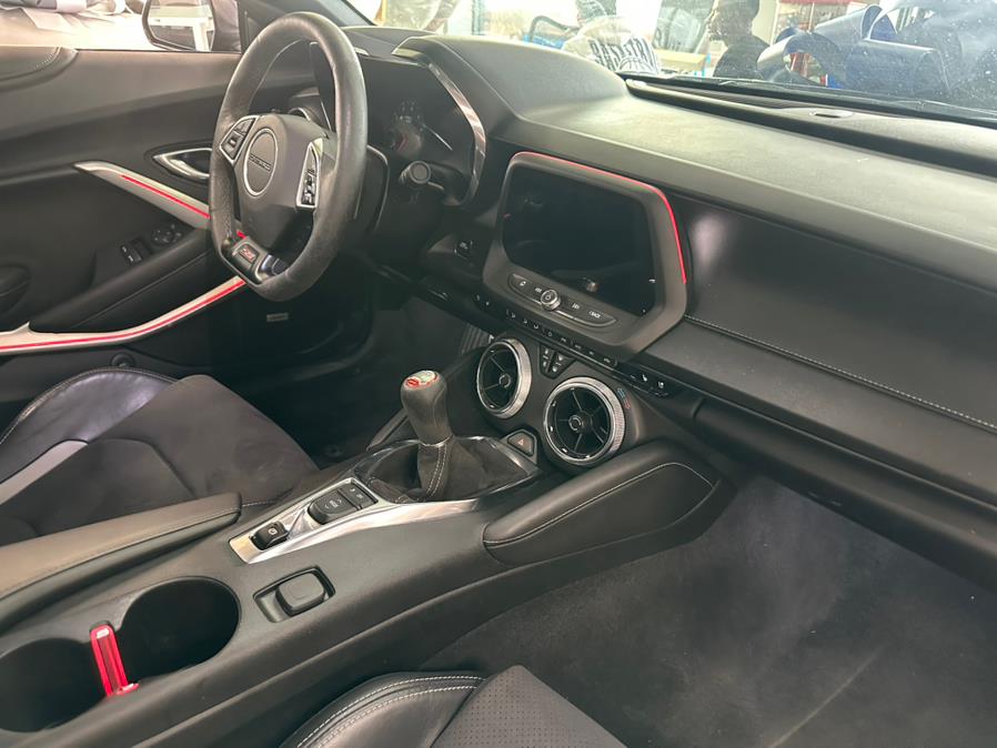 2021 Chevrolet Camaro 2dr Cpe 2SS, available for sale in Inwood, New York | 5 Towns Drive. Inwood, New York 2021 Chevrolet Camaro 2dr Cpe 2SS, available for sale in Inwood, New York | 5 Towns Drive. Inwood, New York