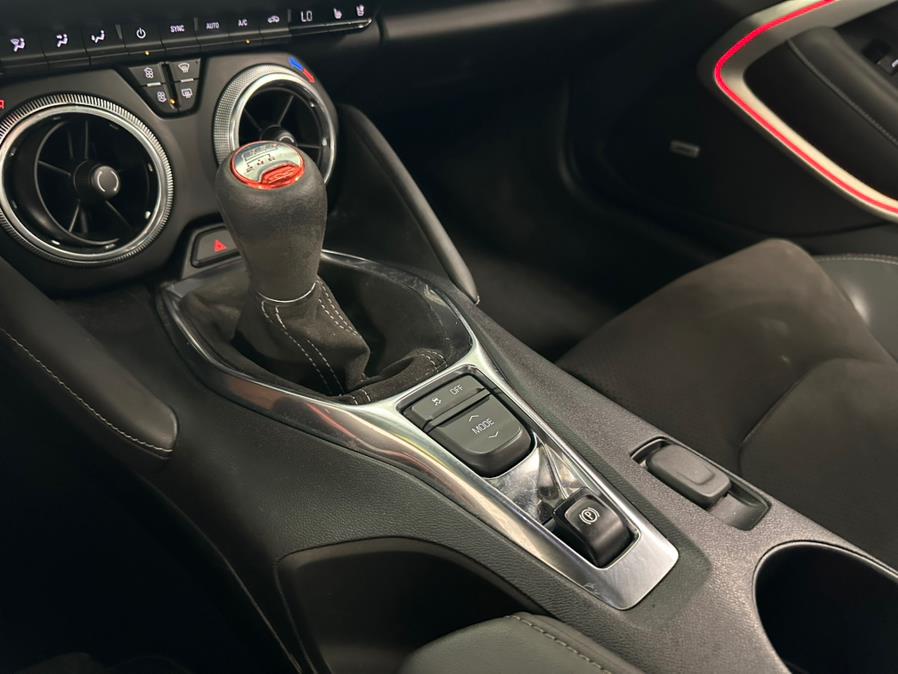 2021 Chevrolet Camaro 2dr Cpe 2SS, available for sale in Inwood, New York | 5 Towns Drive. Inwood, New York 2021 Chevrolet Camaro 2dr Cpe 2SS, available for sale in Inwood, New York | 5 Towns Drive. Inwood, New York