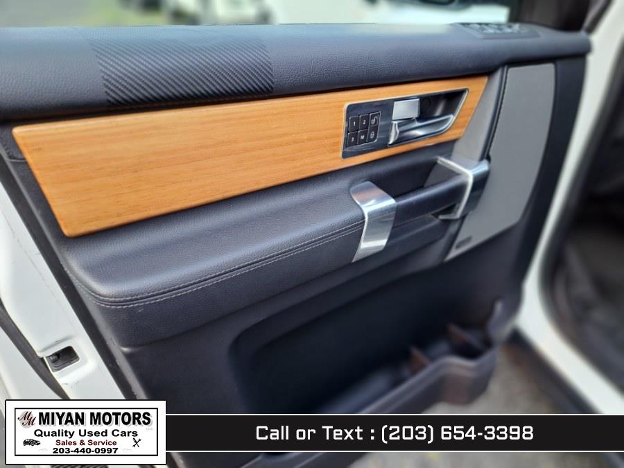 2012 Land Rover LR4 4WD 4dr LUX, available for sale in Meriden, Connecticut | Miyan Motors. Meriden, Connecticut 2012 Land Rover LR4 4WD 4dr LUX, available for sale in Meriden, Connecticut | Miyan Motors. Meriden, Connecticut