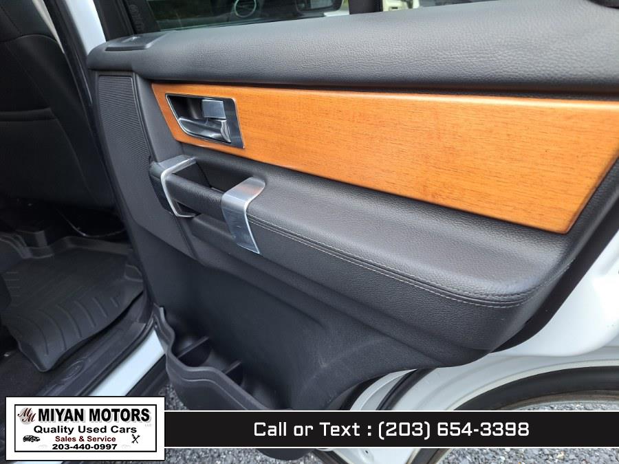 2012 Land Rover LR4 4WD 4dr LUX, available for sale in Meriden, Connecticut | Miyan Motors. Meriden, Connecticut 2012 Land Rover LR4 4WD 4dr LUX, available for sale in Meriden, Connecticut | Miyan Motors. Meriden, Connecticut