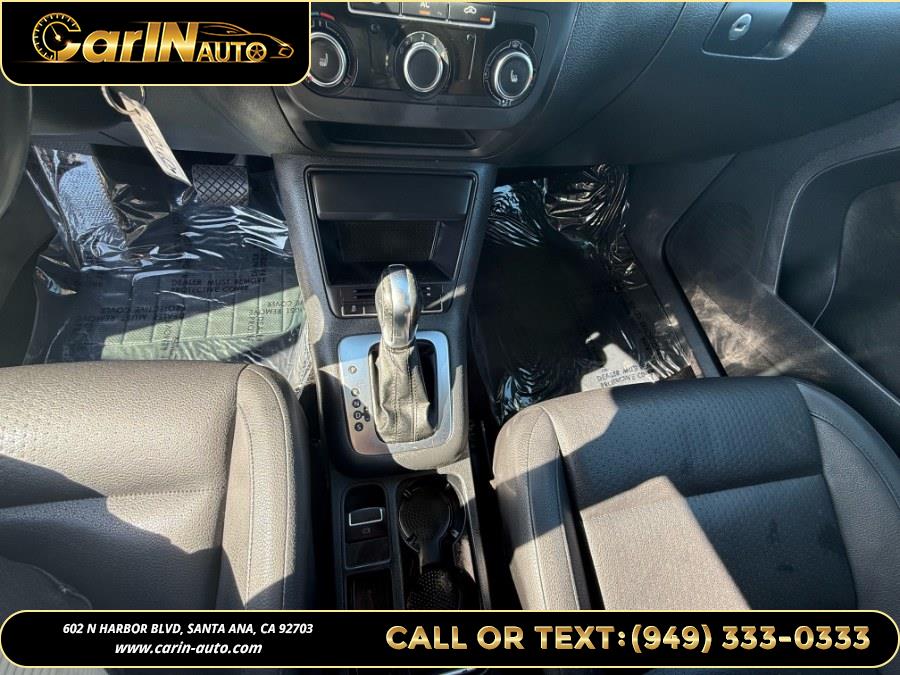 2012 Volkswagen Tiguan 2WD 4dr Auto S w/Sunroof, available for sale in Santa Ana, California | Carin Auto. Santa Ana, California 2012 Volkswagen Tiguan 2WD 4dr Auto S w/Sunroof, available for sale in Santa Ana, California | Carin Auto. Santa Ana, California