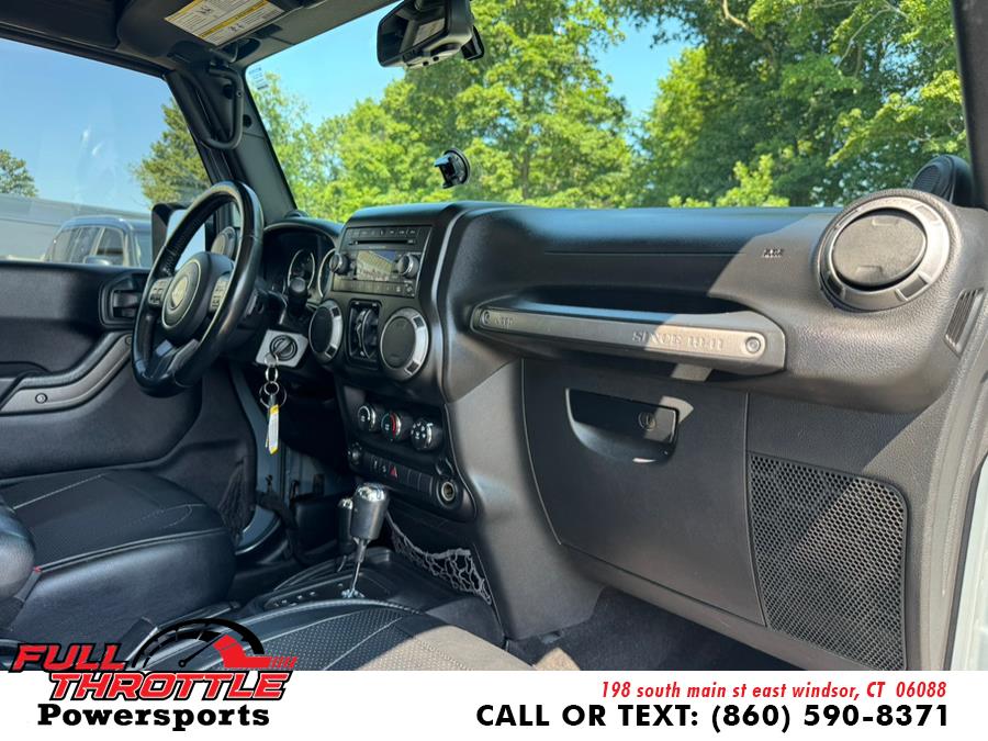 2014 Jeep Wrangler Unlimited 4WD 4dr Sport, available for sale in East Windsor, Connecticut | Full Throttle Power Sports LLC. East Windsor, Connecticut 2014 Jeep Wrangler Unlimited 4WD 4dr Sport, available for sale in East Windsor, Connecticut | Full Throttle Power Sports LLC. East Windsor, Connecticut