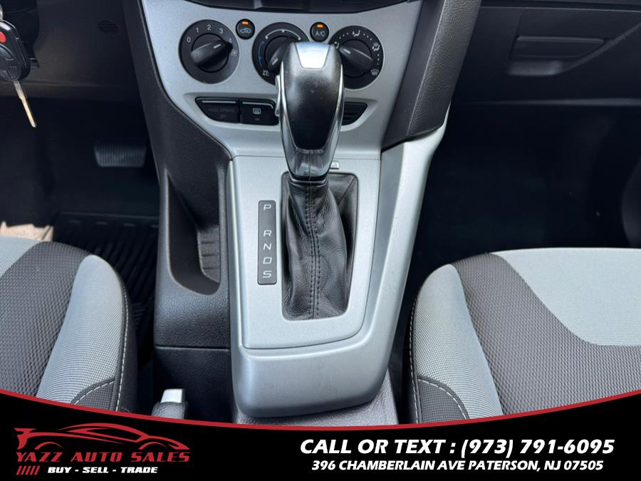 2012 Ford Focus 4dr Sdn SE, available for sale in Paterson, New Jersey | Yazz Auto Sales. Paterson, New Jersey 2012 Ford Focus 4dr Sdn SE, available for sale in Paterson, New Jersey | Yazz Auto Sales. Paterson, New Jersey