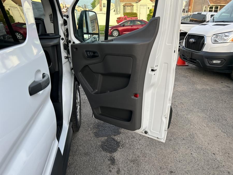 2025 Ford Transit Passenger Wagon T-350 148" Med Roof XLT RWD, available for sale in Franklin Square, New York | Franklin Square Auto Group. Franklin Square, New York 2025 Ford Transit Passenger Wagon T-350 148" Med Roof XLT RWD, available for sale in Franklin Square, New York | Franklin Square Auto Group. Franklin Square, New York