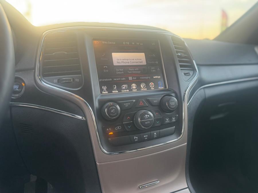 2015 Jeep Grand Cherokee 4WD 4dr Limited, available for sale in BURLINGTON, New Jersey | Tri States Auto Group. BURLINGTON, New Jersey 2015 Jeep Grand Cherokee 4WD 4dr Limited, available for sale in BURLINGTON, New Jersey | Tri States Auto Group. BURLINGTON, New Jersey