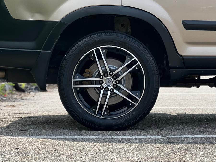 2005 Honda CR-V 2WD LX AT, available for sale in Paterson, New Jersey | Speedway Motors LLC. Paterson, New Jersey 2005 Honda CR-V 2WD LX AT, available for sale in Paterson, New Jersey | Speedway Motors LLC. Paterson, New Jersey