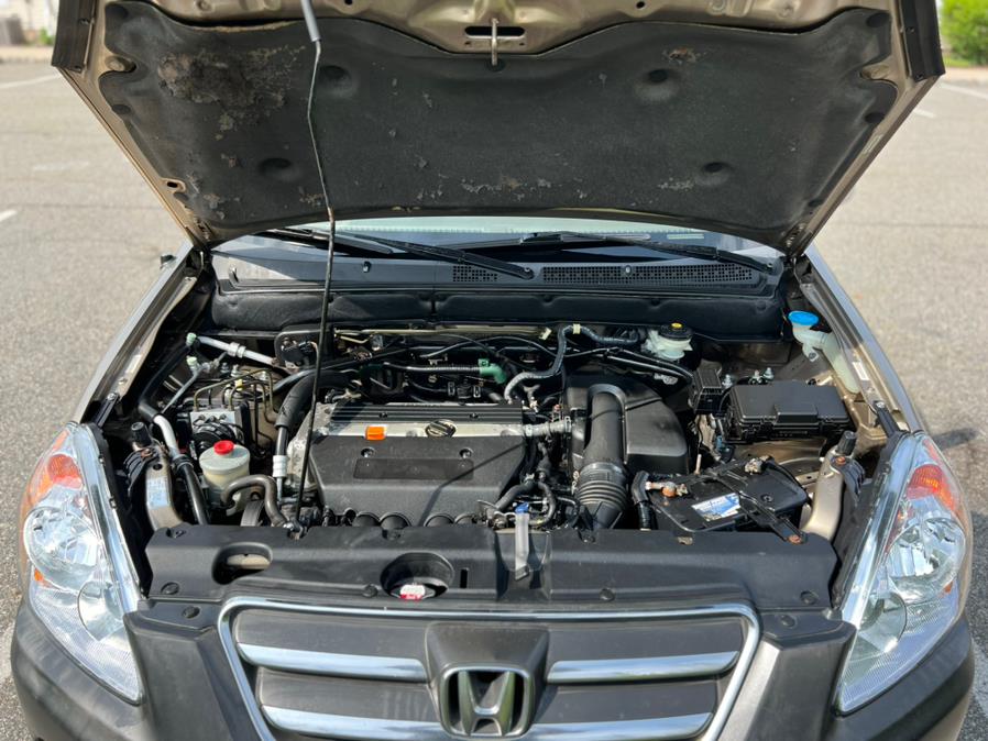 2005 Honda CR-V 2WD LX AT, available for sale in Paterson, New Jersey | Speedway Motors LLC. Paterson, New Jersey 2005 Honda CR-V 2WD LX AT, available for sale in Paterson, New Jersey | Speedway Motors LLC. Paterson, New Jersey