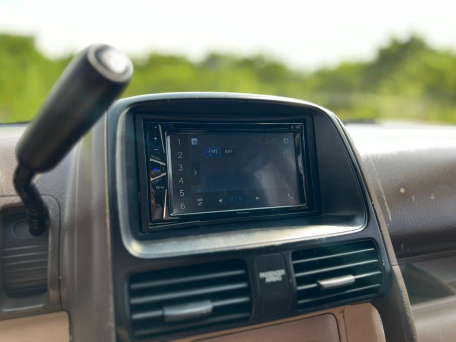 2005 Honda CR-V 2WD LX AT, available for sale in Paterson, New Jersey | Speedway Motors LLC. Paterson, New Jersey 2005 Honda CR-V 2WD LX AT, available for sale in Paterson, New Jersey | Speedway Motors LLC. Paterson, New Jersey