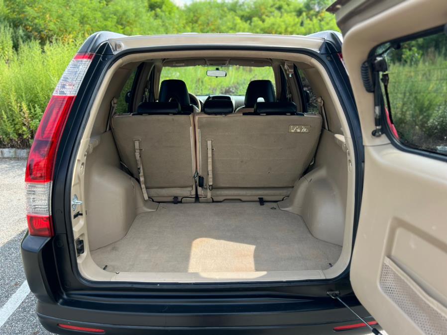 2005 Honda CR-V 2WD LX AT, available for sale in Paterson, New Jersey | Speedway Motors LLC. Paterson, New Jersey 2005 Honda CR-V 2WD LX AT, available for sale in Paterson, New Jersey | Speedway Motors LLC. Paterson, New Jersey