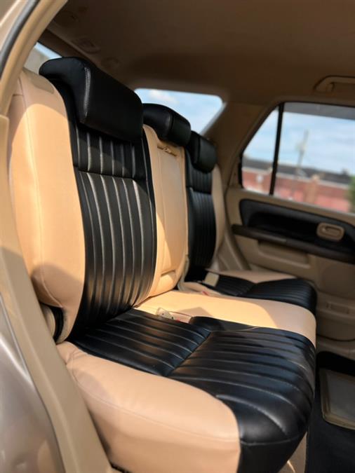 2005 Honda CR-V 2WD LX AT, available for sale in Paterson, New Jersey | Speedway Motors LLC. Paterson, New Jersey 2005 Honda CR-V 2WD LX AT, available for sale in Paterson, New Jersey | Speedway Motors LLC. Paterson, New Jersey