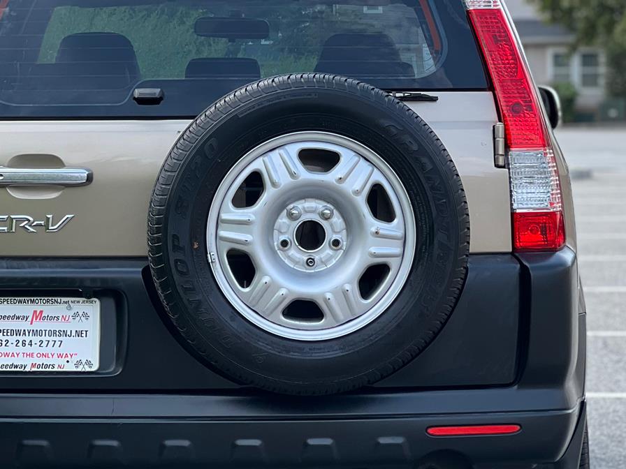 2005 Honda CR-V 2WD LX AT, available for sale in Paterson, New Jersey | Speedway Motors LLC. Paterson, New Jersey 2005 Honda CR-V 2WD LX AT, available for sale in Paterson, New Jersey | Speedway Motors LLC. Paterson, New Jersey