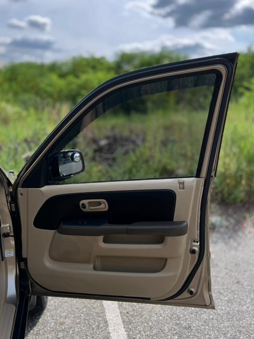 2005 Honda CR-V 2WD LX AT, available for sale in Paterson, New Jersey | Speedway Motors LLC. Paterson, New Jersey 2005 Honda CR-V 2WD LX AT, available for sale in Paterson, New Jersey | Speedway Motors LLC. Paterson, New Jersey