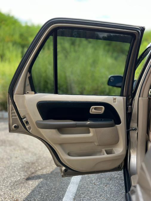 2005 Honda CR-V 2WD LX AT, available for sale in Paterson, New Jersey | Speedway Motors LLC. Paterson, New Jersey 2005 Honda CR-V 2WD LX AT, available for sale in Paterson, New Jersey | Speedway Motors LLC. Paterson, New Jersey