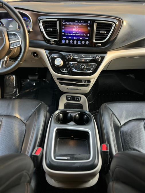 2017 Chrysler Pacifica Touring-L Plus FWD, available for sale in Paterson, New Jersey | Speedway Motors LLC. Paterson, New Jersey 2017 Chrysler Pacifica Touring-L Plus FWD, available for sale in Paterson, New Jersey | Speedway Motors LLC. Paterson, New Jersey
