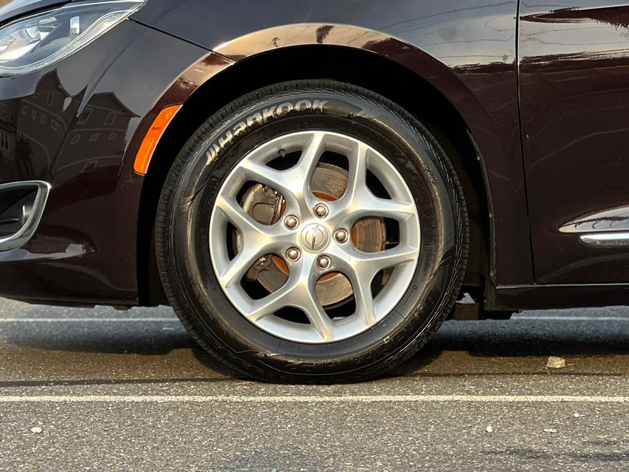 2017 Chrysler Pacifica Touring-L Plus FWD, available for sale in Paterson, New Jersey | Speedway Motors LLC. Paterson, New Jersey 2017 Chrysler Pacifica Touring-L Plus FWD, available for sale in Paterson, New Jersey | Speedway Motors LLC. Paterson, New Jersey