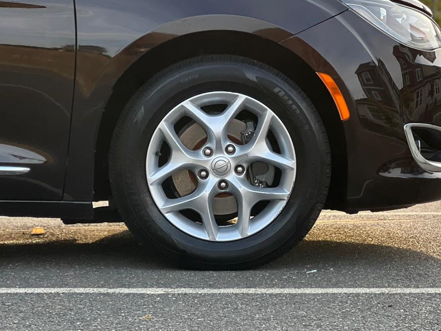 2017 Chrysler Pacifica Touring-L Plus FWD, available for sale in Paterson, New Jersey | Speedway Motors LLC. Paterson, New Jersey 2017 Chrysler Pacifica Touring-L Plus FWD, available for sale in Paterson, New Jersey | Speedway Motors LLC. Paterson, New Jersey