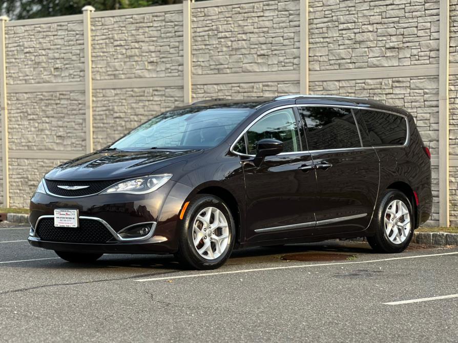 2017 Chrysler Pacifica Touring-L Plus FWD, available for sale in Paterson, New Jersey | Speedway Motors LLC. Paterson, New Jersey 2017 Chrysler Pacifica Touring-L Plus FWD, available for sale in Paterson, New Jersey | Speedway Motors LLC. Paterson, New Jersey