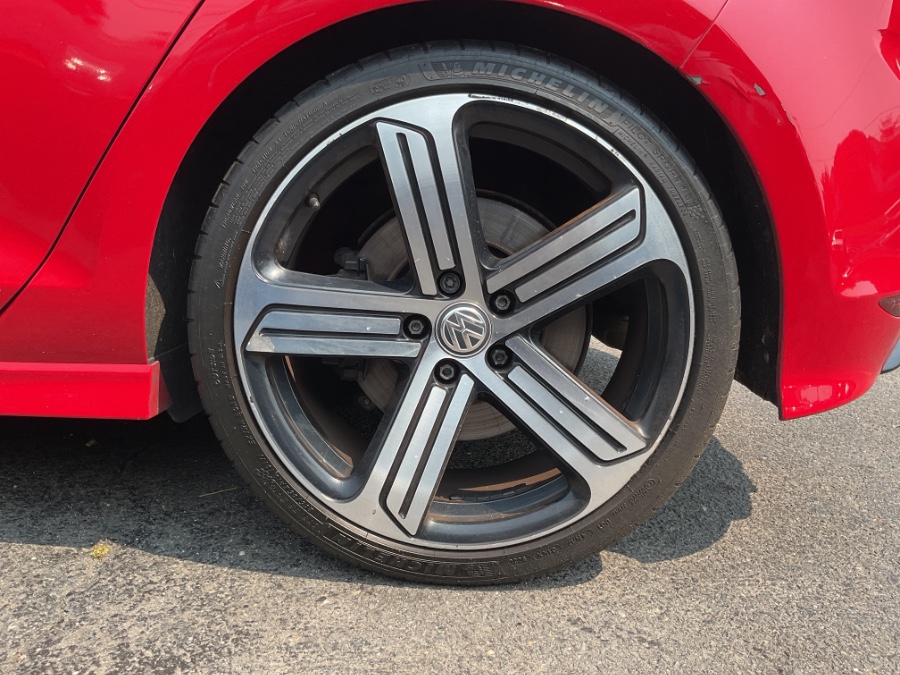 2016 Volkswagen Golf R 4dr HB DSG w/DCC/Nav, available for sale in Waterbury, Connecticut | Jim Juliani Motors. Waterbury, Connecticut 2016 Volkswagen Golf R 4dr HB DSG w/DCC/Nav, available for sale in Waterbury, Connecticut | Jim Juliani Motors. Waterbury, Connecticut