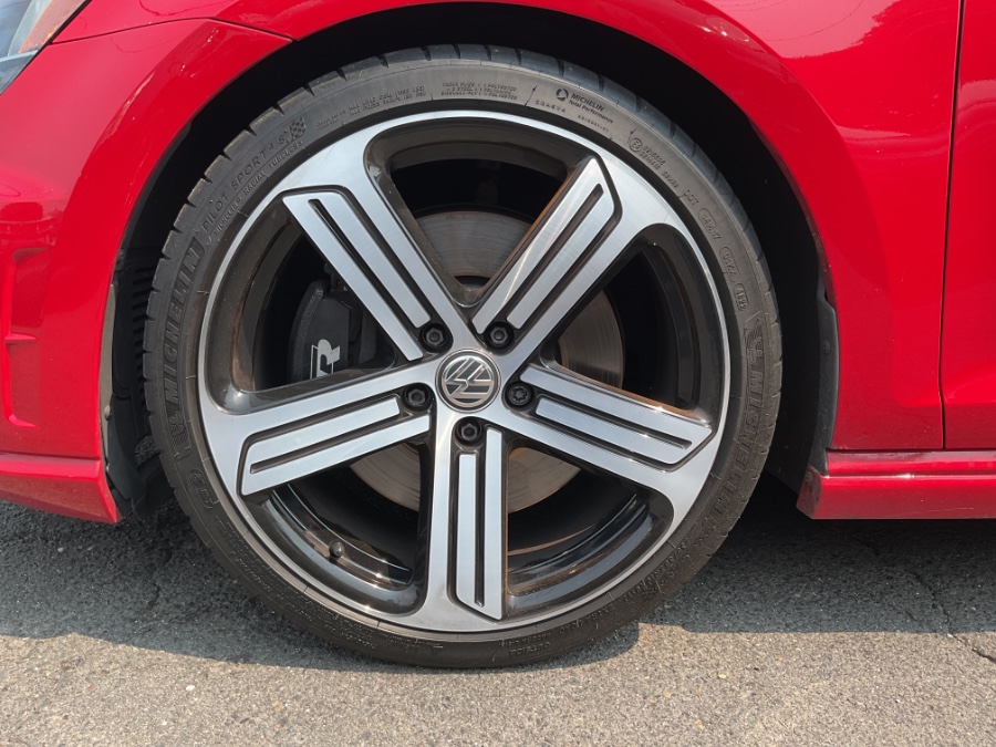 2016 Volkswagen Golf R 4dr HB DSG w/DCC/Nav, available for sale in Waterbury, Connecticut | Jim Juliani Motors. Waterbury, Connecticut 2016 Volkswagen Golf R 4dr HB DSG w/DCC/Nav, available for sale in Waterbury, Connecticut | Jim Juliani Motors. Waterbury, Connecticut