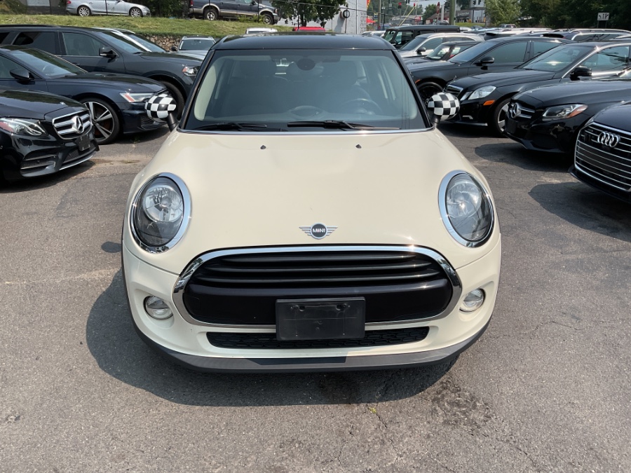 2019 MINI Hardtop 4 Door Cooper FWD, available for sale in Waterbury, Connecticut | Jim Juliani Motors. Waterbury, Connecticut 2019 MINI Hardtop 4 Door Cooper FWD, available for sale in Waterbury, Connecticut | Jim Juliani Motors. Waterbury, Connecticut