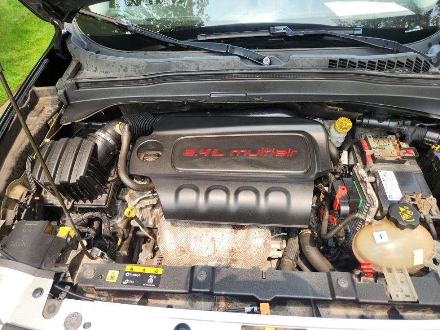 2016 Jeep Renegade 4WD 4dr Limited, available for sale in West Babylon, New York | SGM Auto Sales. West Babylon, New York 2016 Jeep Renegade 4WD 4dr Limited, available for sale in West Babylon, New York | SGM Auto Sales. West Babylon, New York