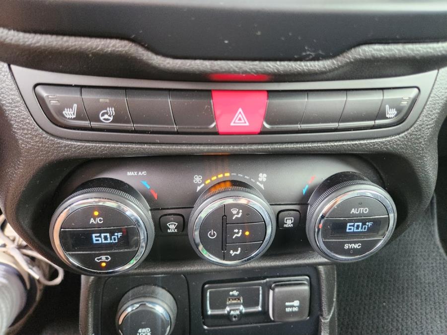 2016 Jeep Renegade 4WD 4dr Limited, available for sale in West Babylon, New York | SGM Auto Sales. West Babylon, New York 2016 Jeep Renegade 4WD 4dr Limited, available for sale in West Babylon, New York | SGM Auto Sales. West Babylon, New York