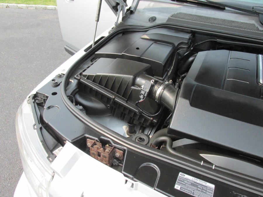 2012 Land Rover LR4 4WD 4dr HSE, available for sale in Massapequa, New York | South Shore Auto Brokers & Sales. Massapequa, New York 2012 Land Rover LR4 4WD 4dr HSE, available for sale in Massapequa, New York | South Shore Auto Brokers & Sales. Massapequa, New York