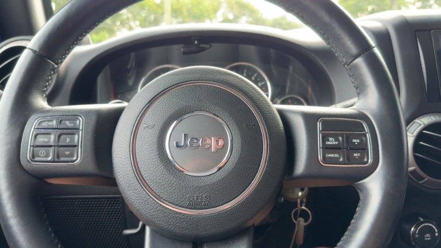 2014 Jeep Wrangler 4WD 2dr Willys Wheeler, available for sale in Waterbury, Connecticut | West End Automotive Center. Waterbury, Connecticut 2014 Jeep Wrangler 4WD 2dr Willys Wheeler, available for sale in Waterbury, Connecticut | West End Automotive Center. Waterbury, Connecticut