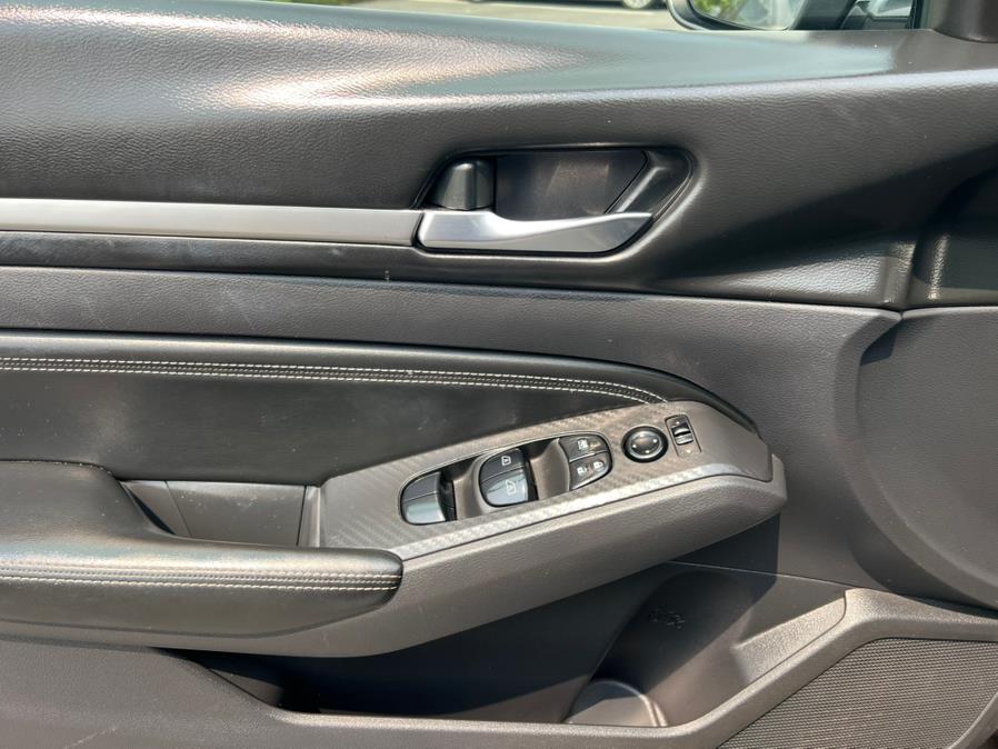 2019 Nissan Altima 2.5 SV Sedan, available for sale in Lodi, New Jersey | Route 46 Auto Sales Inc. Lodi, New Jersey 2019 Nissan Altima 2.5 SV Sedan, available for sale in Lodi, New Jersey | Route 46 Auto Sales Inc. Lodi, New Jersey