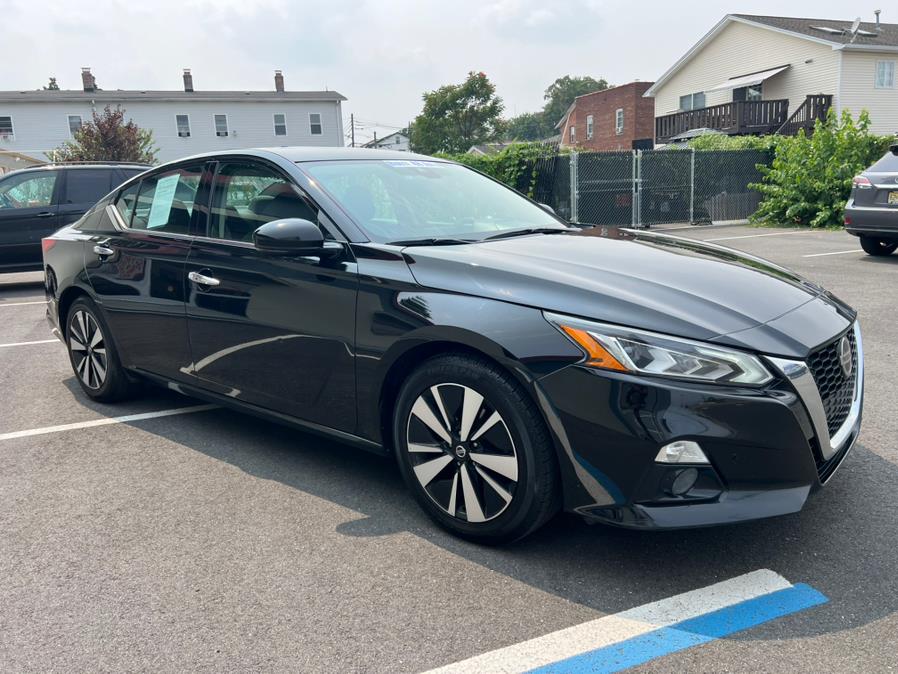2019 Nissan Altima 2.5 SV Sedan, available for sale in Lodi, New Jersey | Route 46 Auto Sales Inc. Lodi, New Jersey 2019 Nissan Altima 2.5 SV Sedan, available for sale in Lodi, New Jersey | Route 46 Auto Sales Inc. Lodi, New Jersey