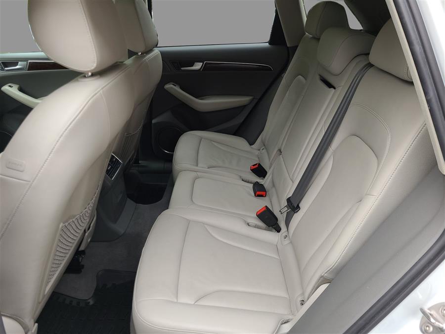2012 Audi Q5 quattro 4dr 3.2L Premium Plus, available for sale in Canton, Connecticut | Lava Motors. Canton, Connecticut 2012 Audi Q5 quattro 4dr 3.2L Premium Plus, available for sale in Canton, Connecticut | Lava Motors. Canton, Connecticut