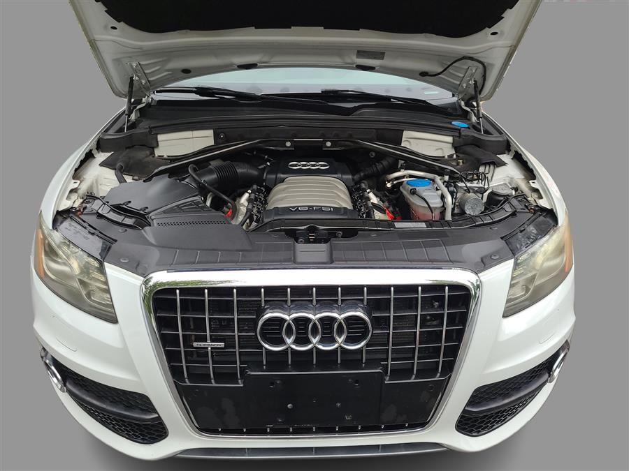 2012 Audi Q5 quattro 4dr 3.2L Premium Plus, available for sale in Canton, Connecticut | Lava Motors. Canton, Connecticut 2012 Audi Q5 quattro 4dr 3.2L Premium Plus, available for sale in Canton, Connecticut | Lava Motors. Canton, Connecticut