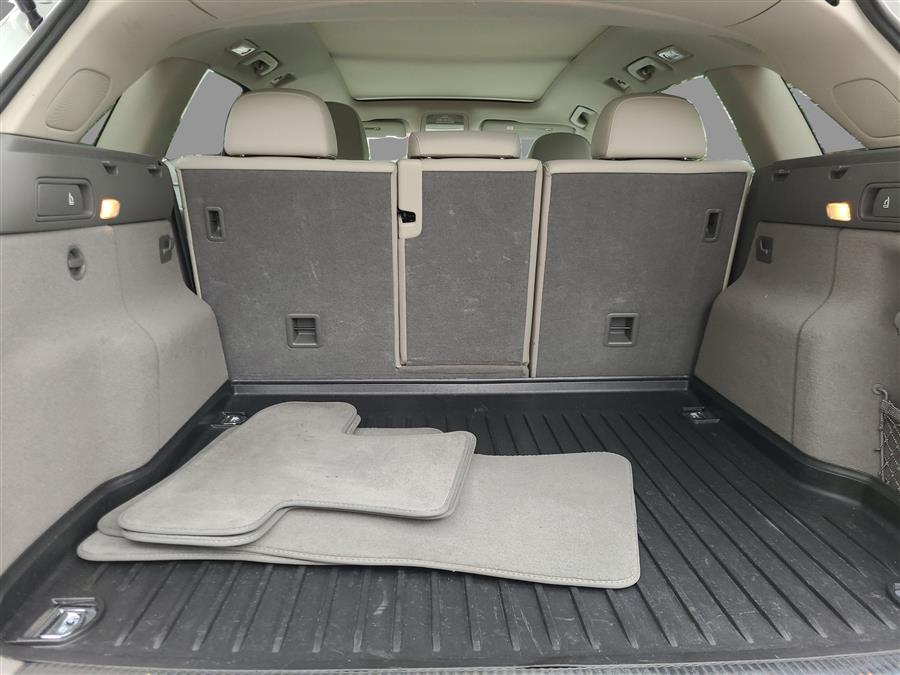 2012 Audi Q5 quattro 4dr 3.2L Premium Plus, available for sale in Canton, Connecticut | Lava Motors. Canton, Connecticut 2012 Audi Q5 quattro 4dr 3.2L Premium Plus, available for sale in Canton, Connecticut | Lava Motors. Canton, Connecticut