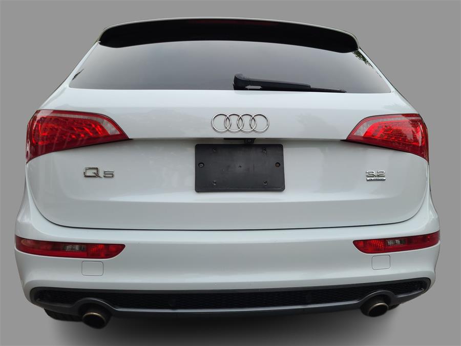 2012 Audi Q5 quattro 4dr 3.2L Premium Plus, available for sale in Canton, Connecticut | Lava Motors. Canton, Connecticut 2012 Audi Q5 quattro 4dr 3.2L Premium Plus, available for sale in Canton, Connecticut | Lava Motors. Canton, Connecticut