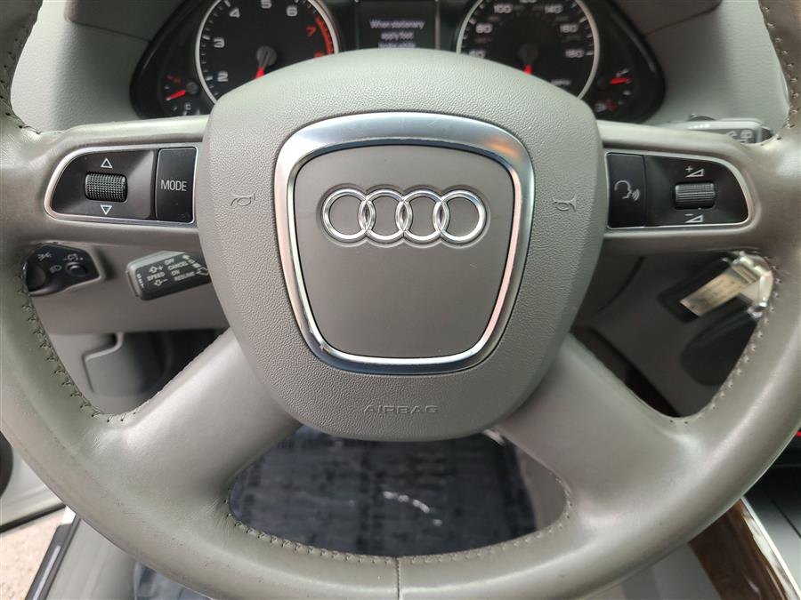 2012 Audi Q5 quattro 4dr 3.2L Premium Plus, available for sale in Canton, Connecticut | Lava Motors. Canton, Connecticut 2012 Audi Q5 quattro 4dr 3.2L Premium Plus, available for sale in Canton, Connecticut | Lava Motors. Canton, Connecticut