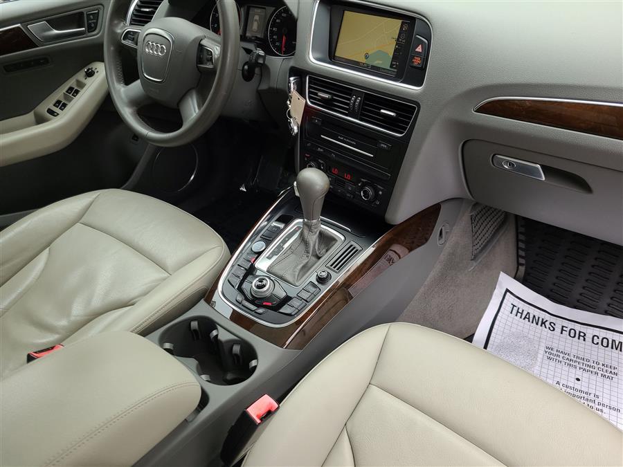 2012 Audi Q5 quattro 4dr 3.2L Premium Plus, available for sale in Canton, Connecticut | Lava Motors. Canton, Connecticut 2012 Audi Q5 quattro 4dr 3.2L Premium Plus, available for sale in Canton, Connecticut | Lava Motors. Canton, Connecticut
