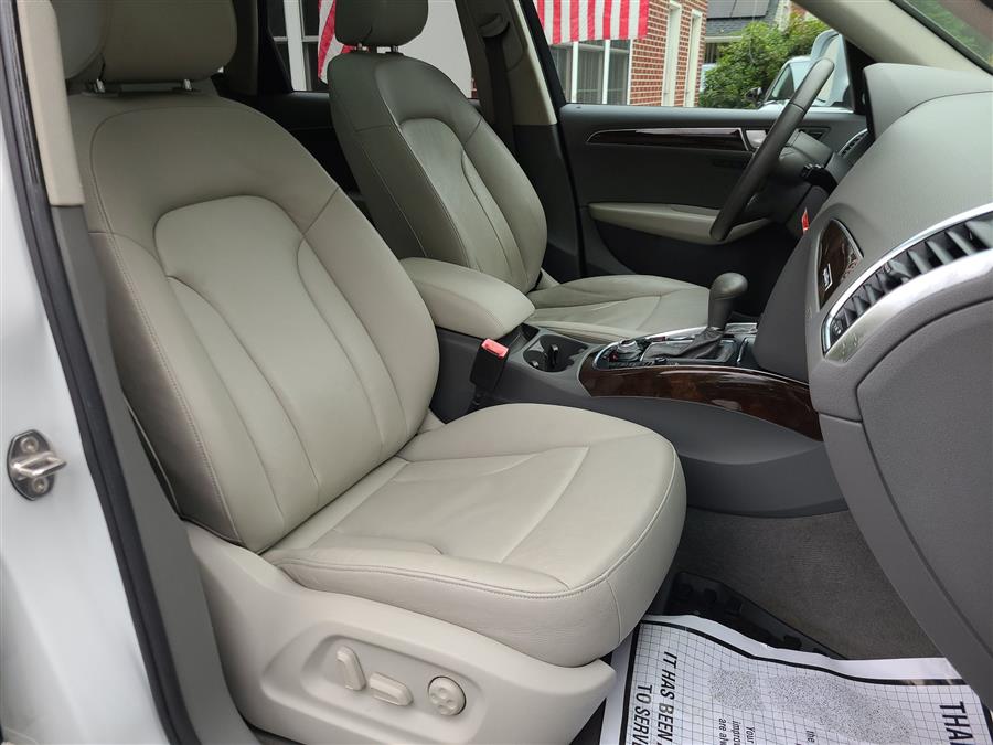 2012 Audi Q5 quattro 4dr 3.2L Premium Plus, available for sale in Canton, Connecticut | Lava Motors. Canton, Connecticut 2012 Audi Q5 quattro 4dr 3.2L Premium Plus, available for sale in Canton, Connecticut | Lava Motors. Canton, Connecticut