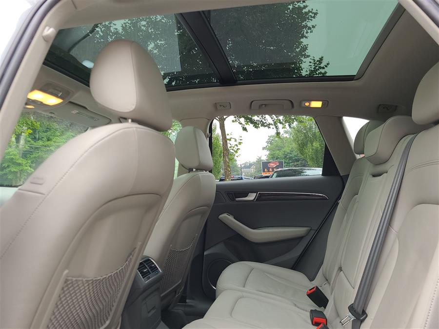 2012 Audi Q5 quattro 4dr 3.2L Premium Plus, available for sale in Canton, Connecticut | Lava Motors. Canton, Connecticut 2012 Audi Q5 quattro 4dr 3.2L Premium Plus, available for sale in Canton, Connecticut | Lava Motors. Canton, Connecticut