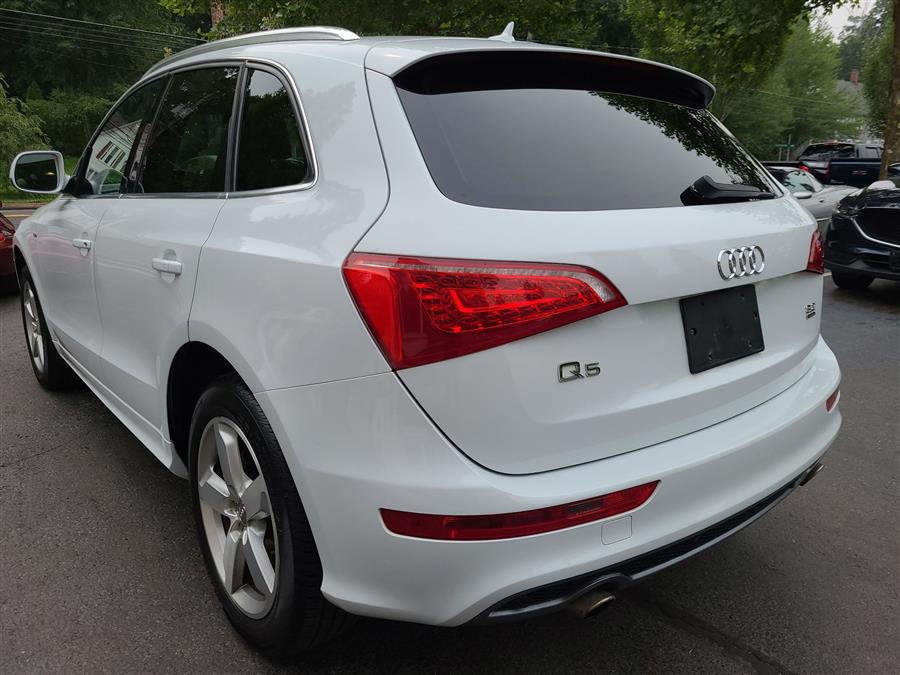 2012 Audi Q5 quattro 4dr 3.2L Premium Plus, available for sale in Canton, Connecticut | Lava Motors. Canton, Connecticut 2012 Audi Q5 quattro 4dr 3.2L Premium Plus, available for sale in Canton, Connecticut | Lava Motors. Canton, Connecticut